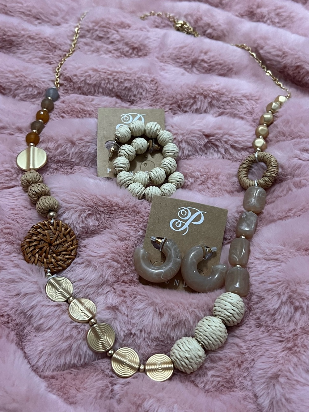 3piece set  Neutral Beaded Necklace Set with Gold Accents & 2 Earrings